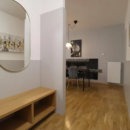 Kazinczy 2bdr With Ac, Smart Tv * Budapesta