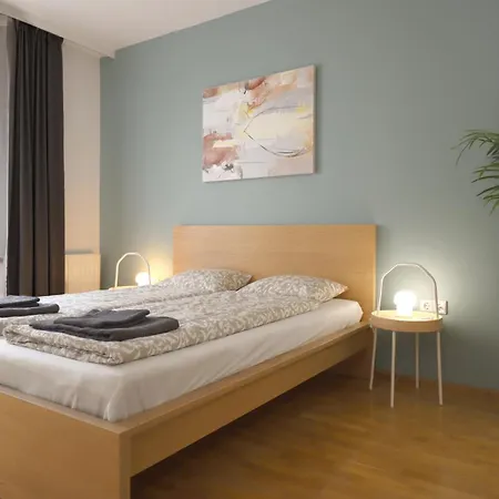 Kazinczy 2bdr With Ac, Smart Tv Lägenhet Budapest